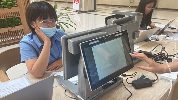 智能交互終端助力山西呂梁政務(wù)服務(wù)大廳提升窗口服務(wù)效率